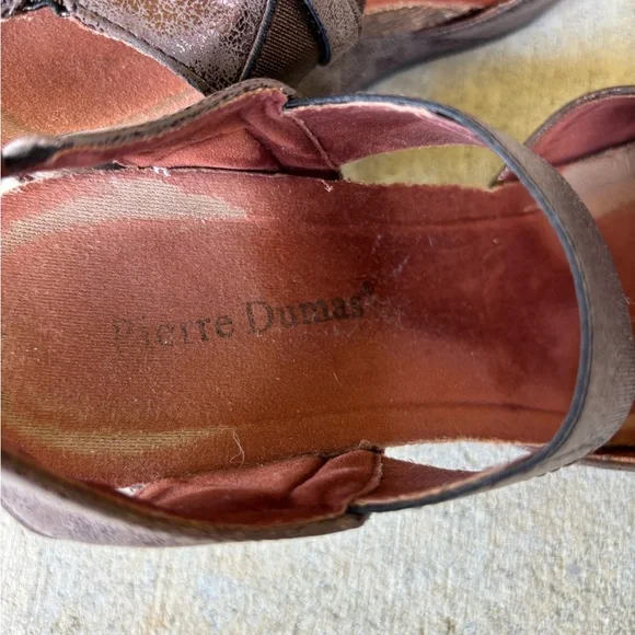 Women's Metallic Brown Strap Shoes - Picture 7 of 8